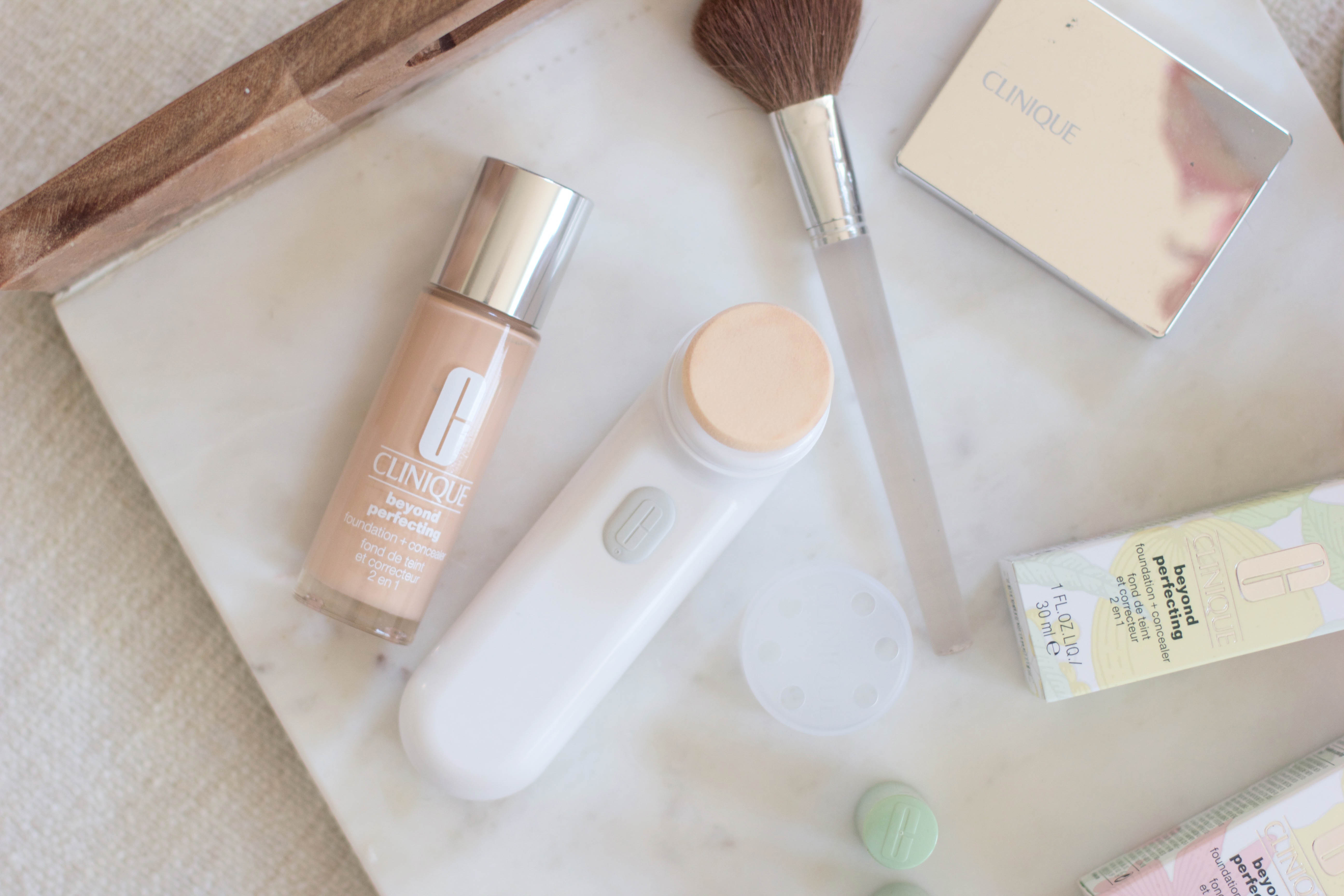 Beauty // Clinique Sonic Airbrushed Liquid Foundation Applicator - Lauren McBride